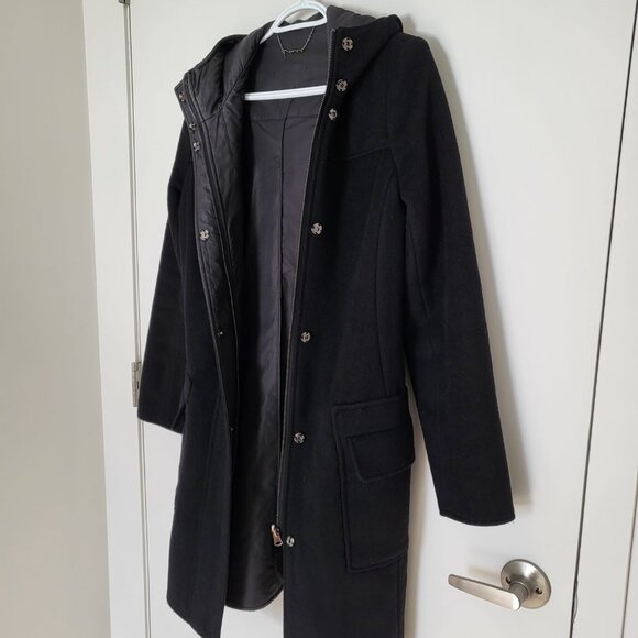 Hooded black wool coat - Picture 6 of 8